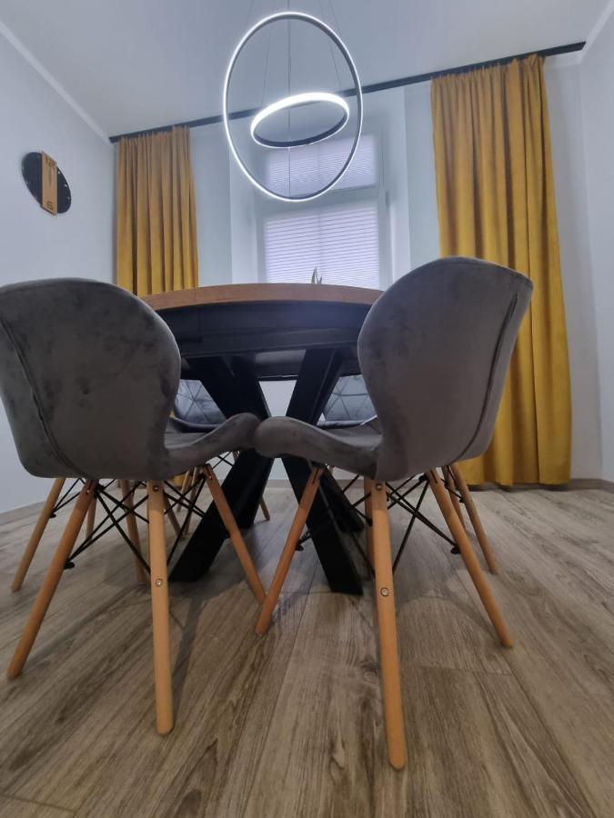 Apartament Lux Lemon Jelenia Góra Exteriör bild