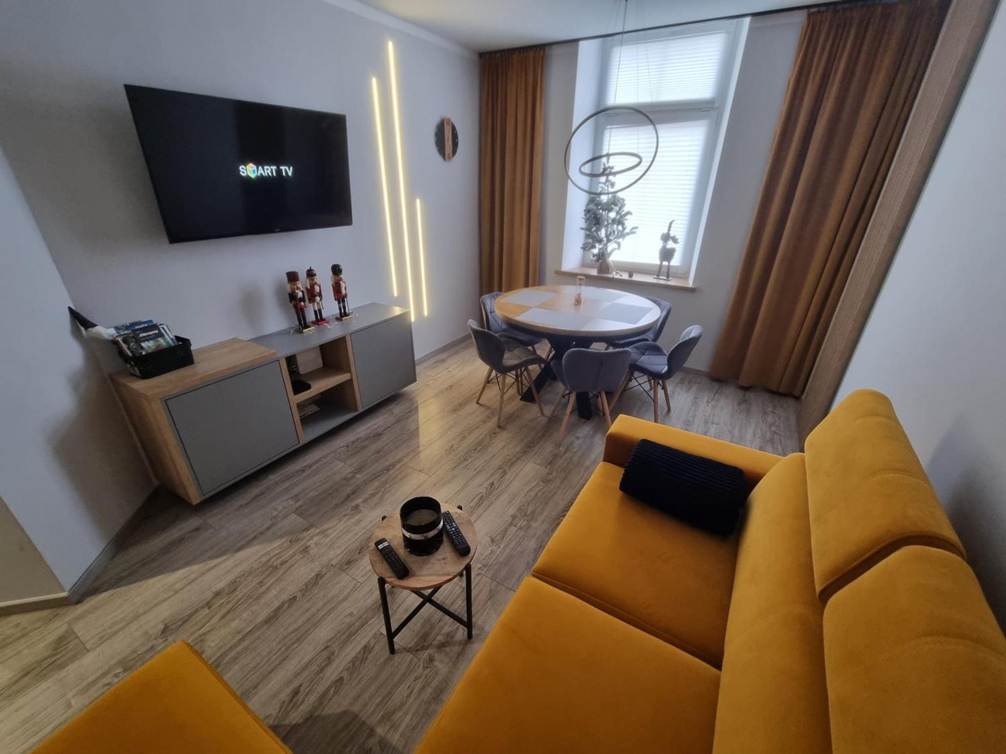 Apartament Lux Lemon Jelenia Góra Exteriör bild