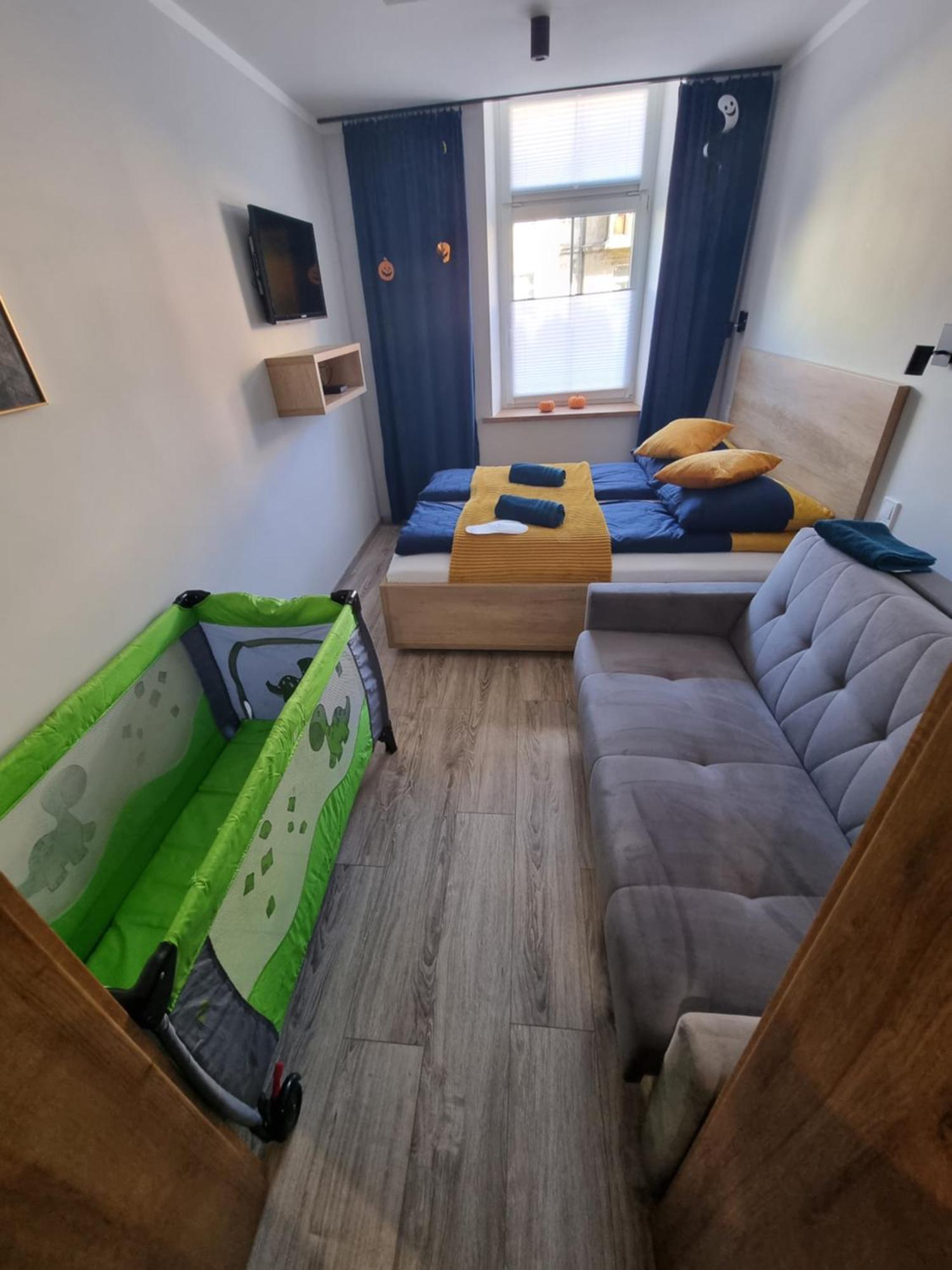 Apartament Lux Lemon Jelenia Góra Exteriör bild