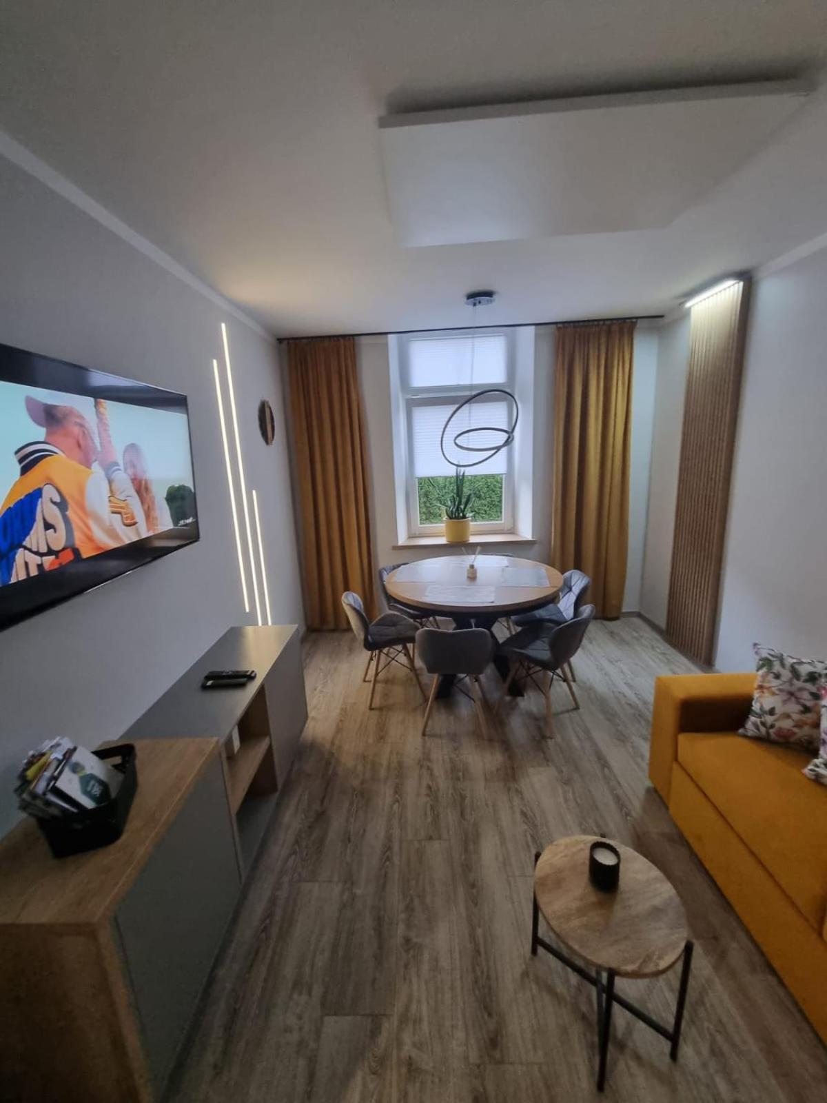Apartament Lux Lemon Jelenia Góra Exteriör bild