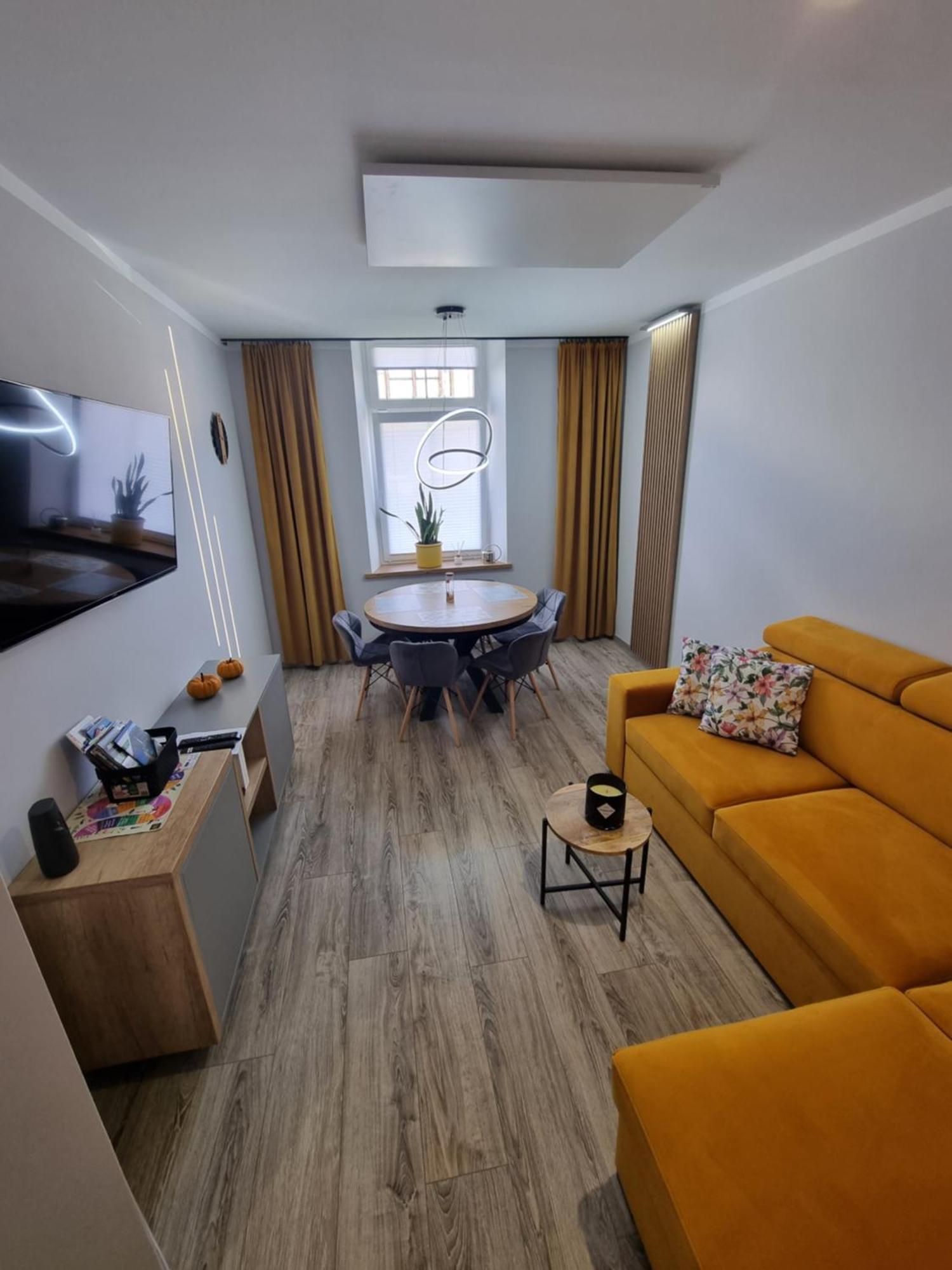 Apartament Lux Lemon Jelenia Góra Exteriör bild