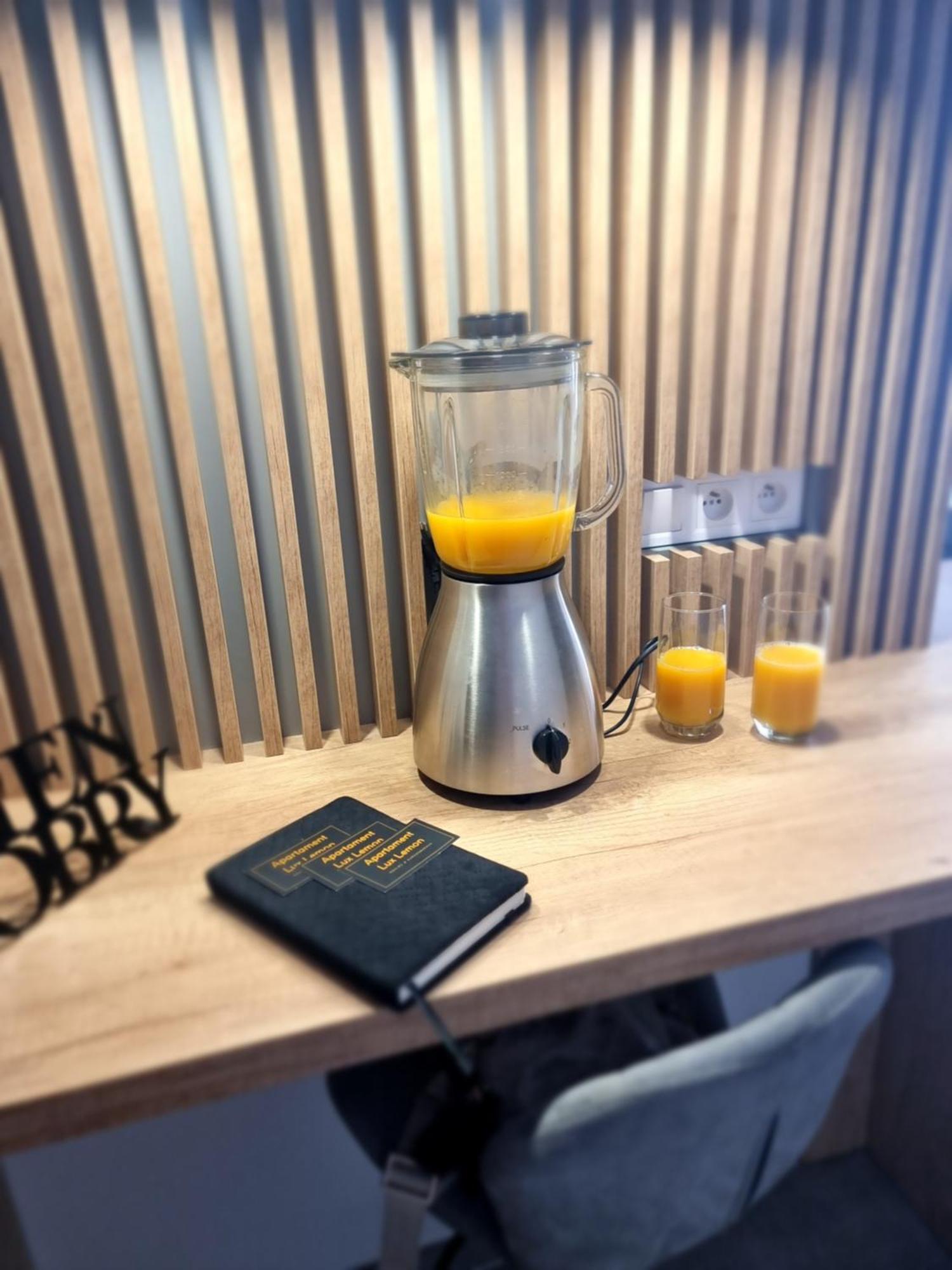 Apartament Lux Lemon Jelenia Góra Exteriör bild